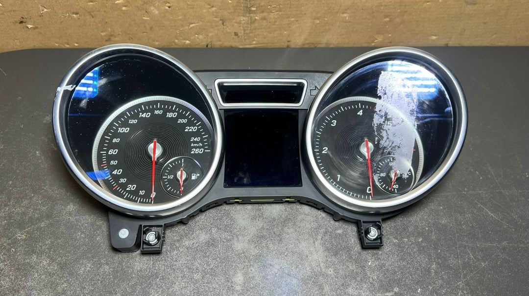 13-16 Mercedes-Benz W166 GLE Instrument Cluster Speedometer A166 9000919 OEM