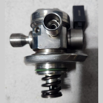 2018 Mercedes-Benz A200 High Pressure Fuel Pump A2820700001  