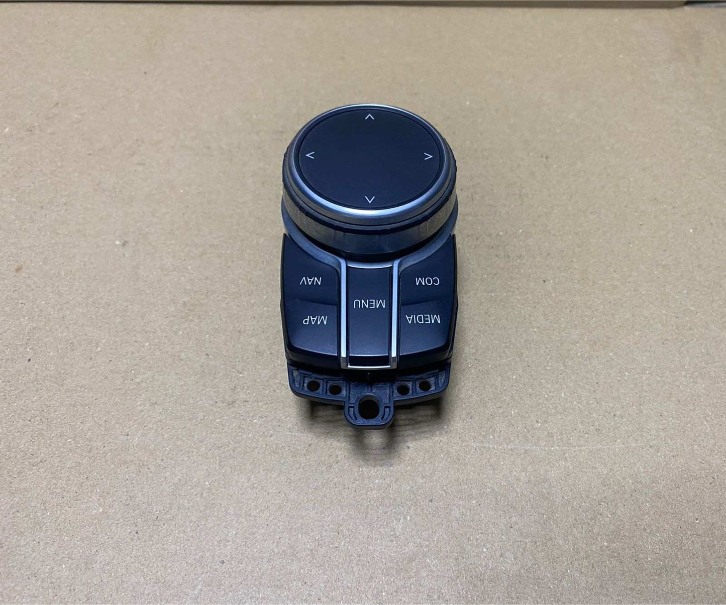 2017-2020 BMW 530i Idrive Touch Controller 5A0DC87 G30 G31 G38 6 Series G32 GT