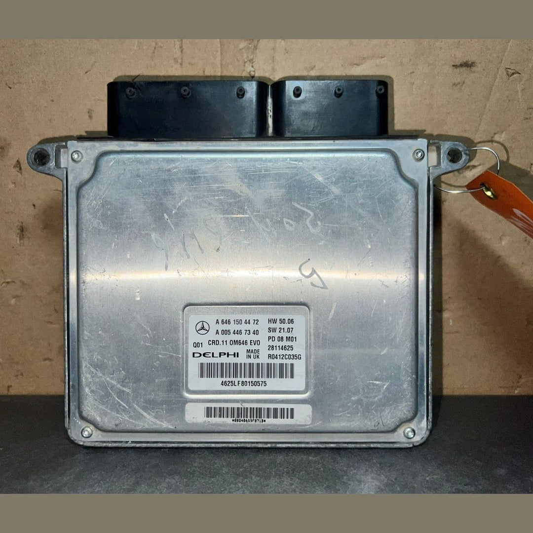 08-12 Mercedes W204 C-Klasse Motorsteuergerät Einheit ECM ECU A646 1504472 OEM