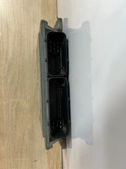 2012-2014 Mini Cooper Engine Control Module 7557395