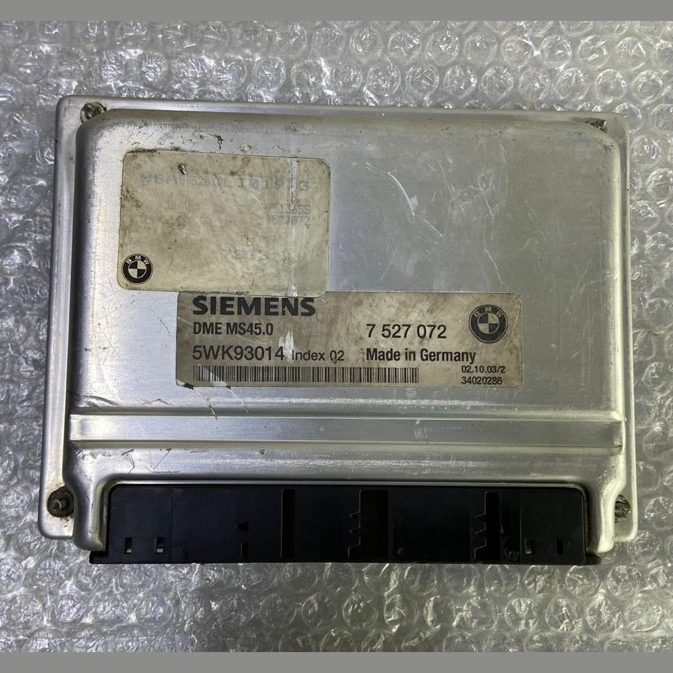 OEM BMW 5 SER 530i E60 E61 SEDAN x3 ENGINE CONTROL MODULE ECU ONLY DME 7527072