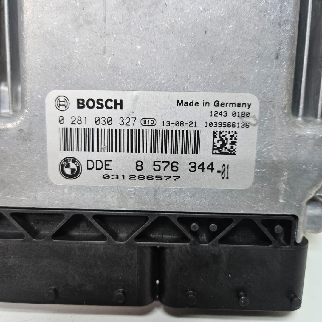 8576344-2014 BMW 4 Series F32 F33 X3 N47 Engine Control Unit DDE Key Set
