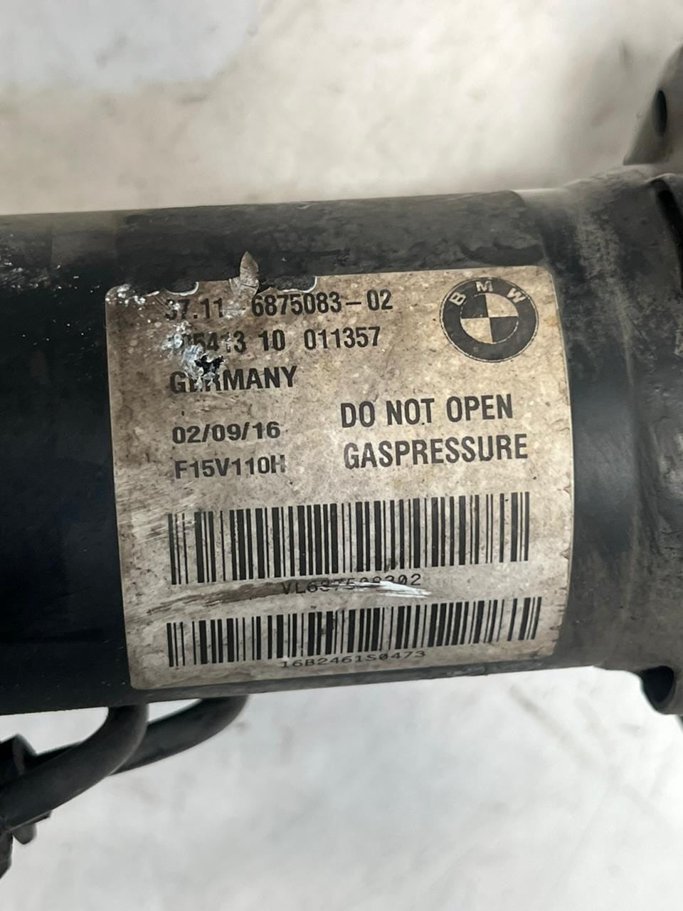2015-2017 BMW X5 F15 F16 X6 30D M50D FRONT Shock Absorber 6875083 OEM