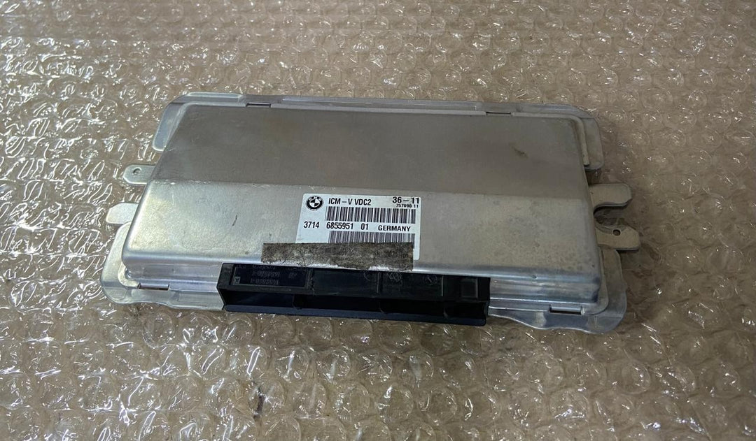 OEM BMW 5 SERIES F10 F11 2012 DRIVING ACTIVE SUSPENSION CONTROL MODULE 6855951