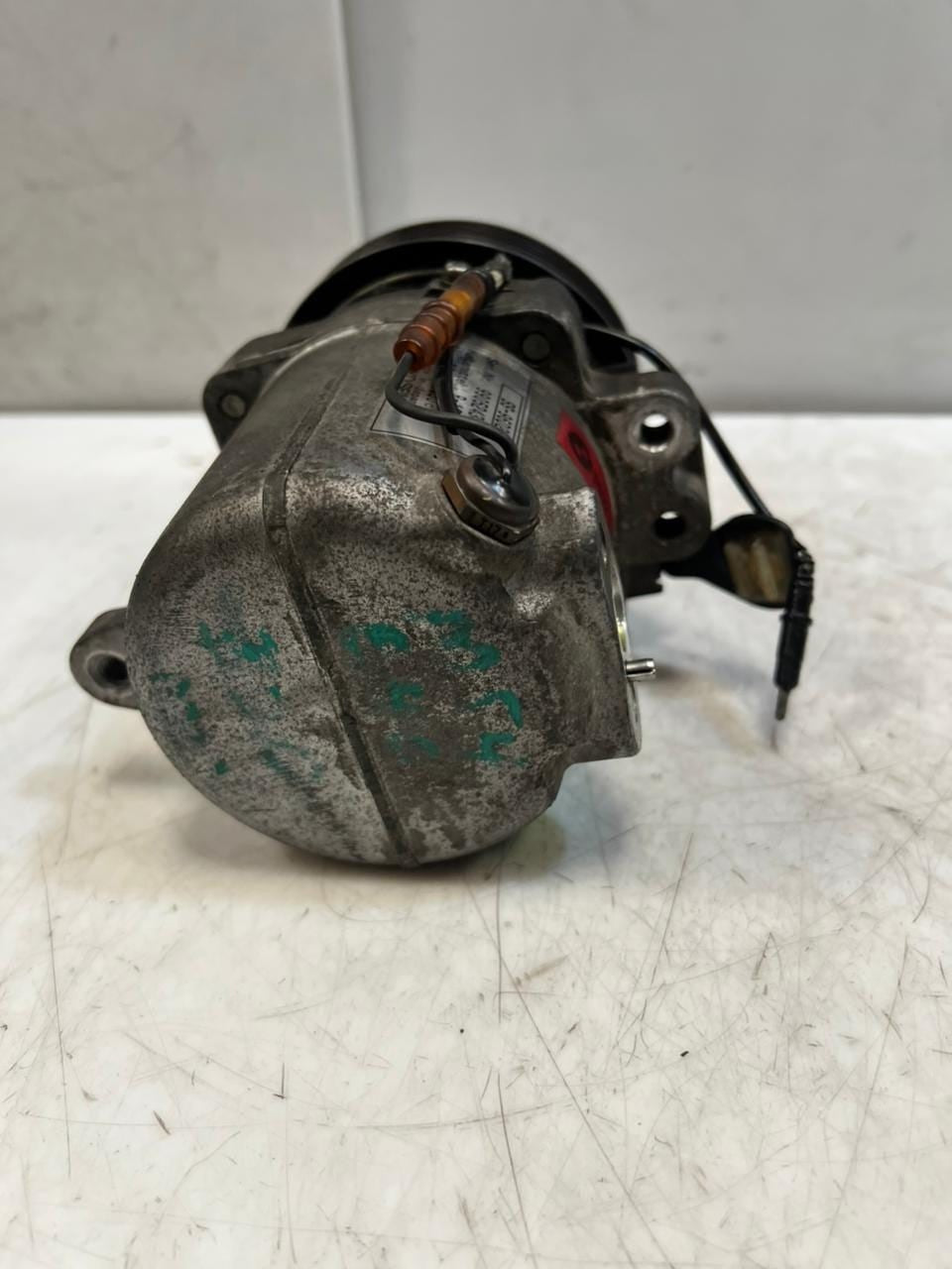 1998-2000 BMW E36 Z3 M52 320i 323i 328i Air Conditioning Compressor 8391474 OEM