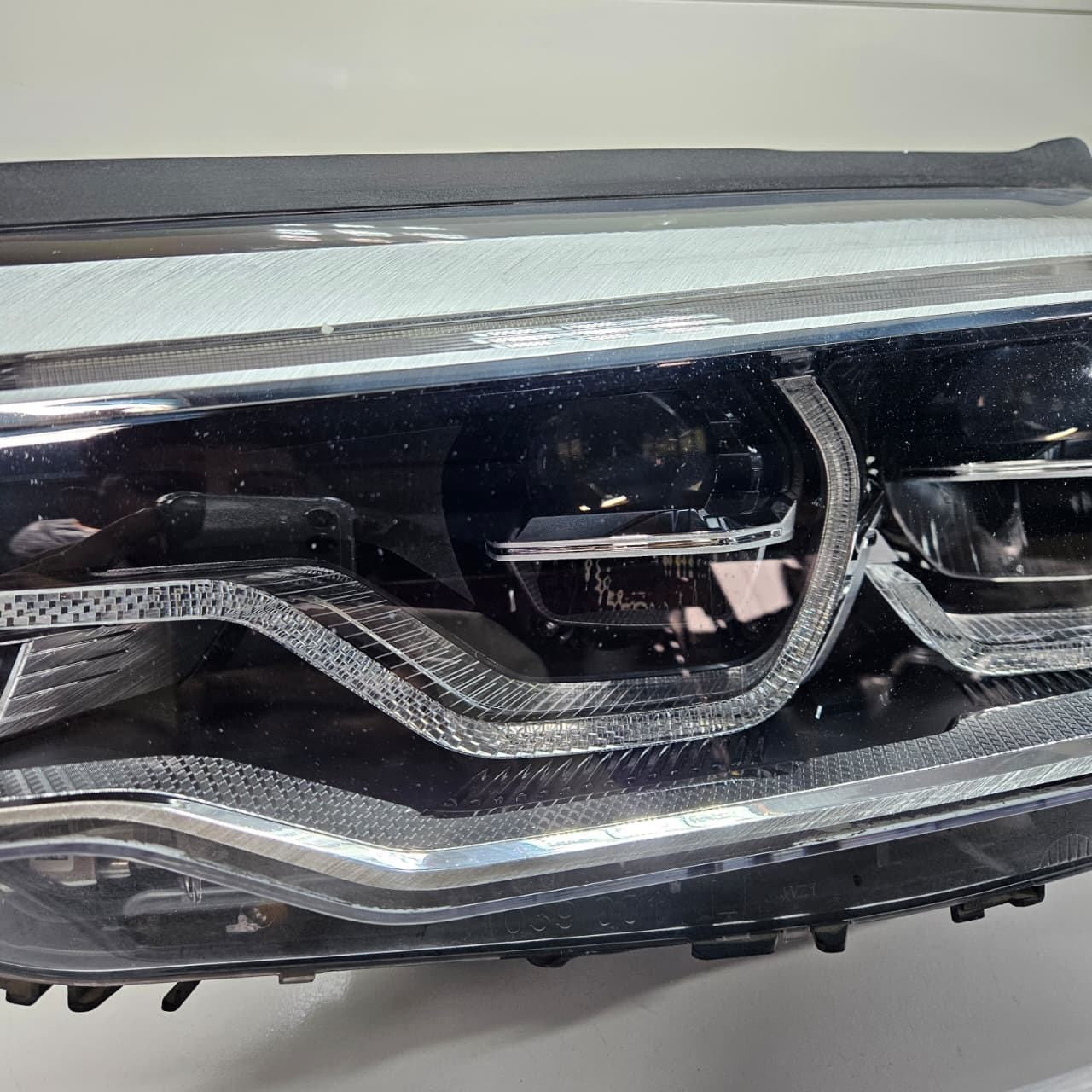 OEM BMW 5 Series G30 G31 LEFT FRONT Adaptive LED Headlight ECE 8499121