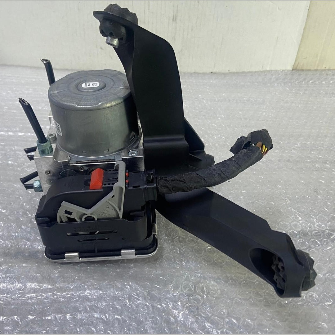 BMW F40 F44 118i  Hydraulic Power Unit Hydraulic Block ABS Block 5A44C60 5A6DC92