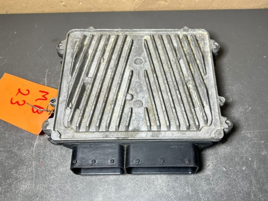 04-09 Mercedes W211 E-Class Engine Control Module Unit ECM ECU A272 1531092 OEM