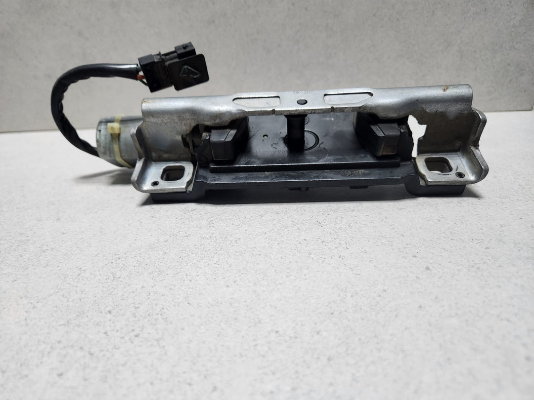 2008-2014 BMW X6 Trunk Lid Lock Actuator 7114613 E71 E72,5 Series E61