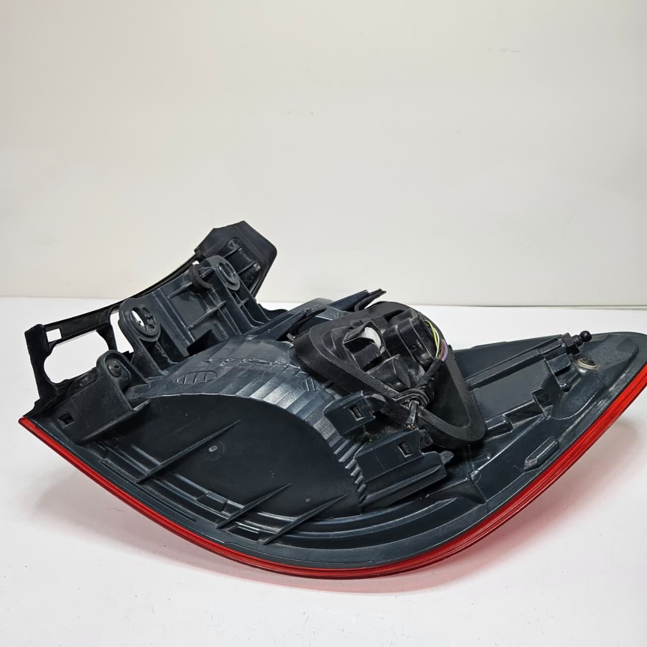 OEM BMW 3 Series F30 F31 Rear Tail Light Rear Left LED 7372787