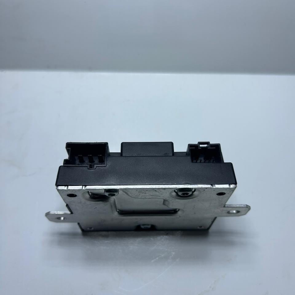 2015 Mercedes-Benz C200 Fuel Pump Control Module A0009003206