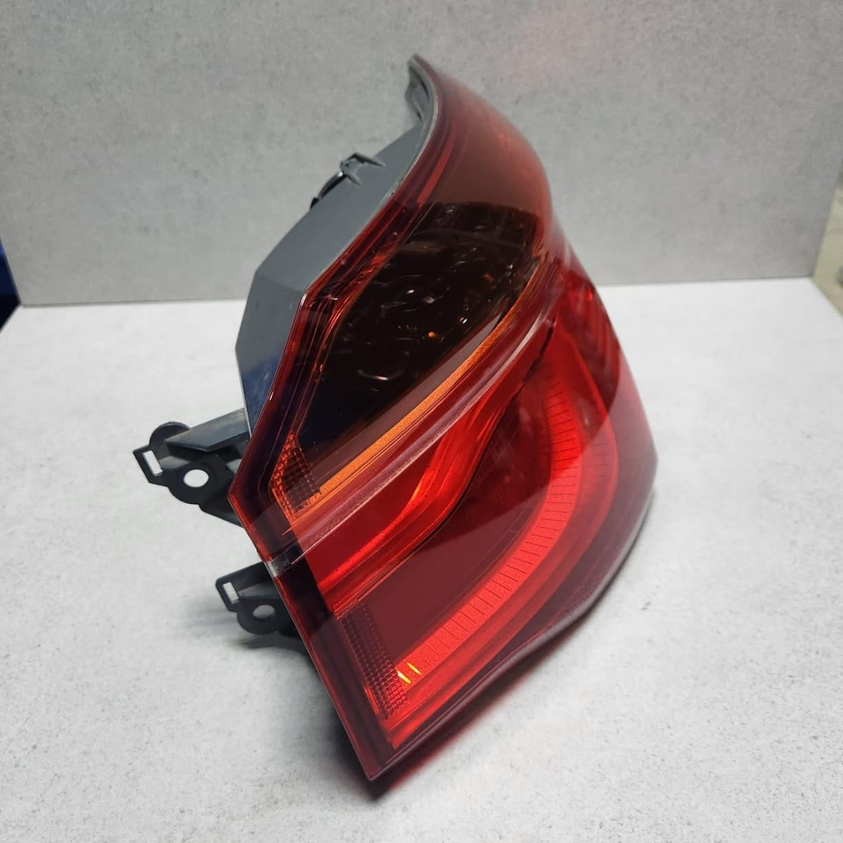 2019-2020 BMW X1 Rear Tail Light 7488546 X1 F48 F49