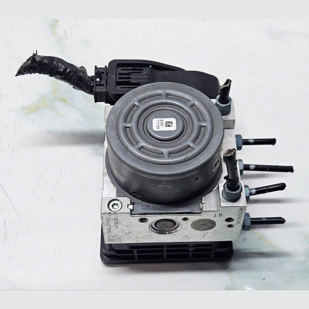 2015-2016 BMW X1 Abs Hydraulic Pump Control Module 6878051