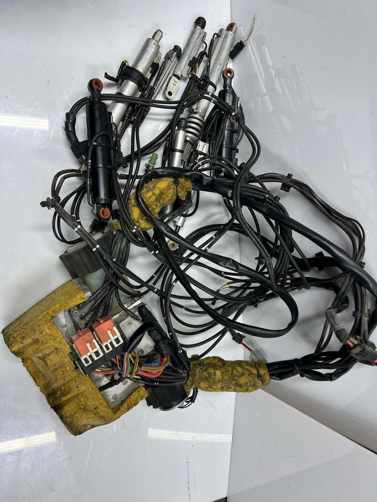 2007-2013 BMW 328i Convertible Roof Hydraulic Pump Motor 7128780