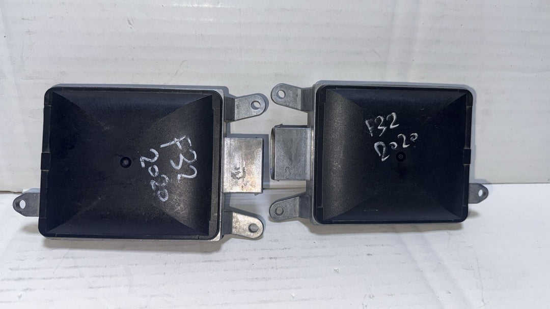 6884287 - 6884288  2019 F32 4er  Genuine BMW F30 F31 F34 F32 Sensor Lane Change