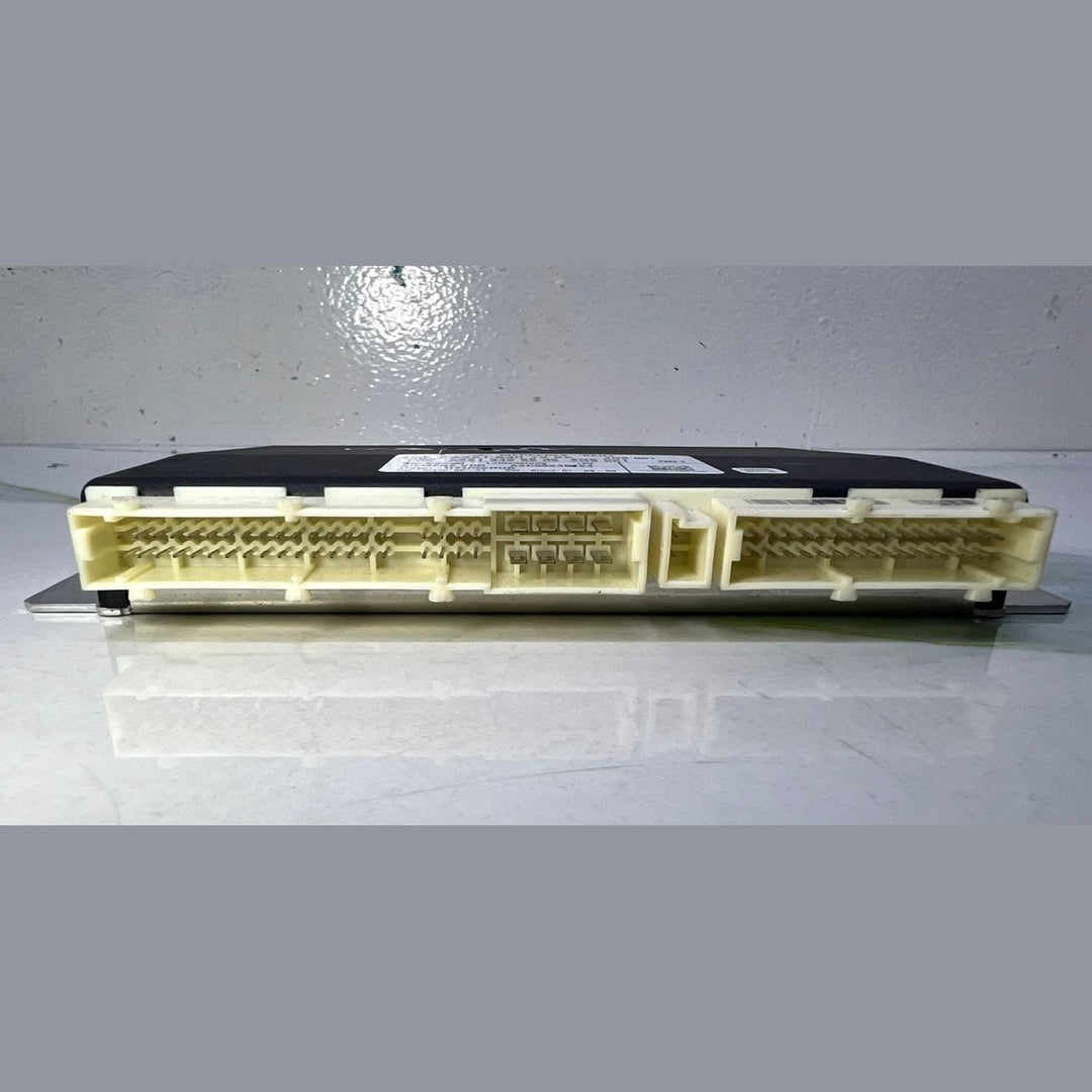 2009 Mercedes-Benz S550 Air Suspension Control Module A2215407962