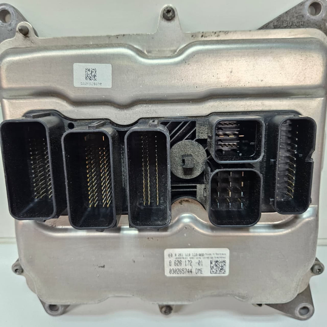 8626172-2014 BMW 5 Series F10 N20 520i MEVD17.2 Engine Control Unit DME Key Set