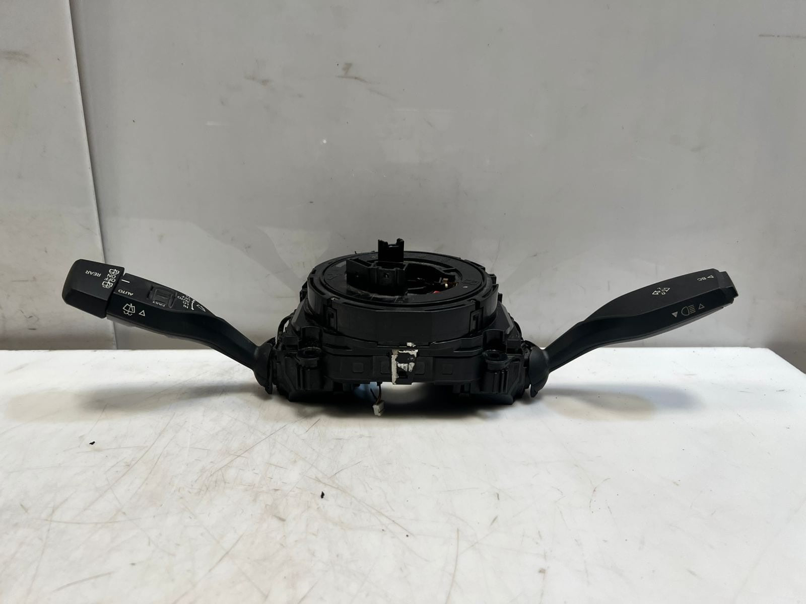 2018-2023 BMW X2 X1 Steering Column Switch Module 6823664 OEM