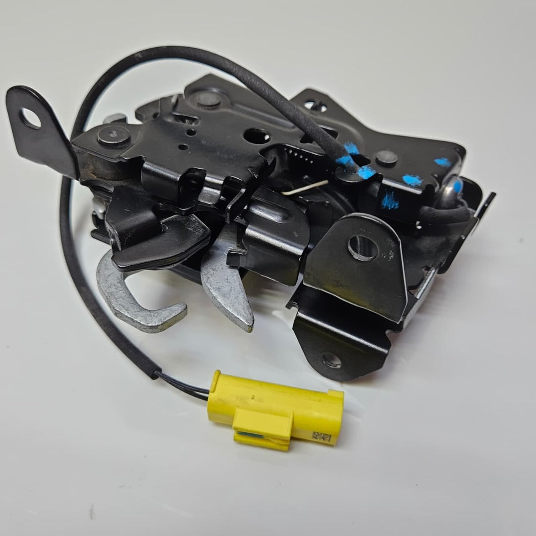 8737701-Genuine 2020 BMW X1 F48 X2 Bonnet Lock Brand New