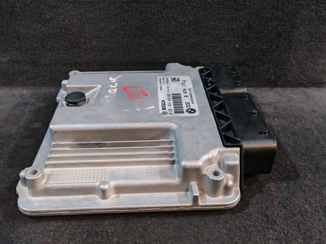 BMW 3 F30 F35 F31 ENGINE DIESEL CONTROL MODULE ECU ONLY OEM DDE 8470176