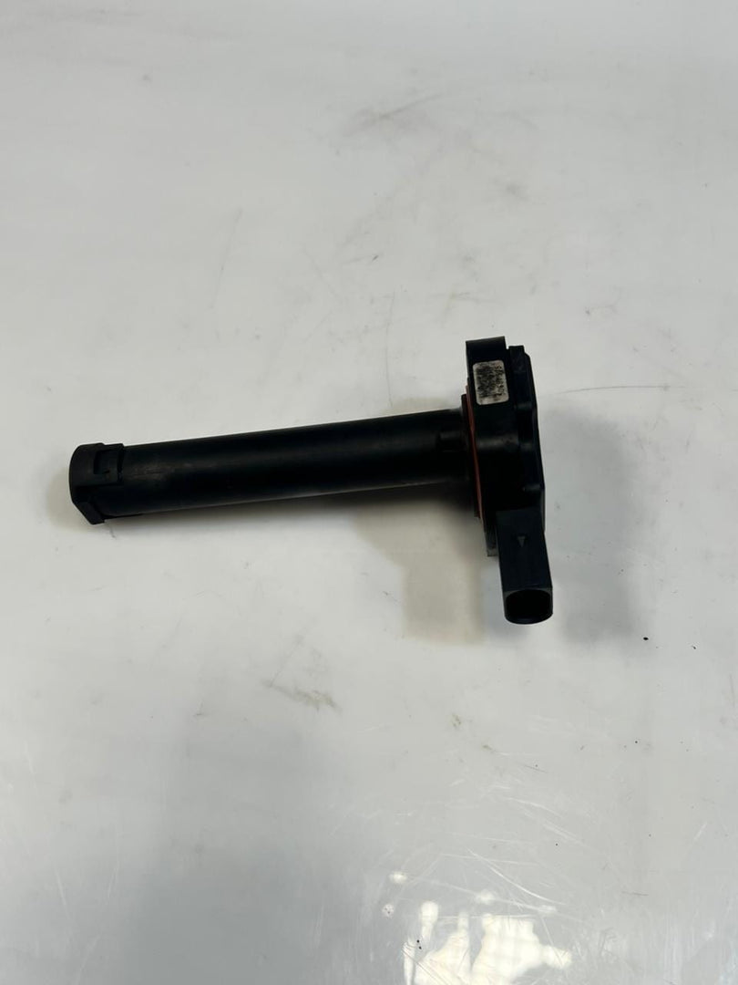 2006-2007 BMW 530xi E60 F70 F10 F07 F12 F25 Engine Oil Level Sensor 7567722 OEM