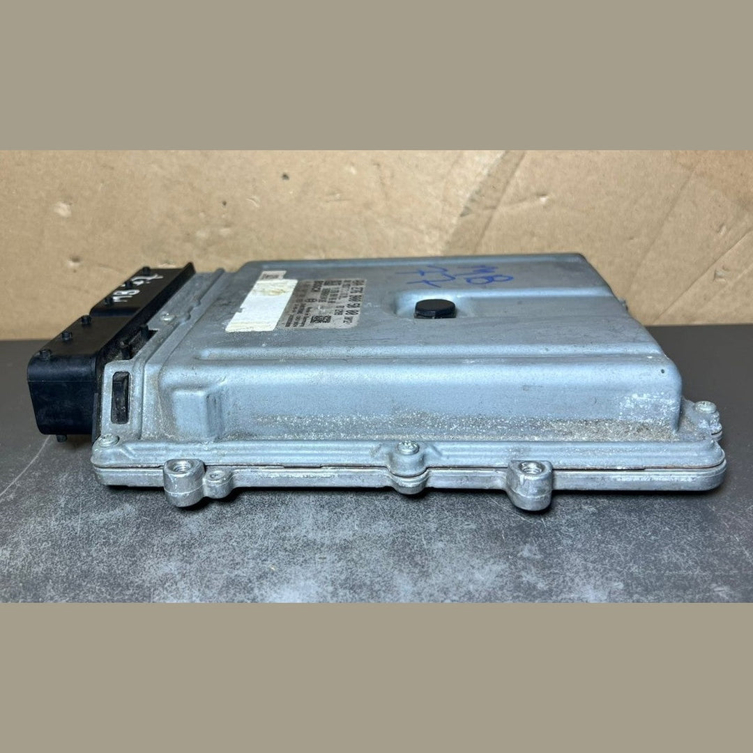 10-14 Mercedes W204 C-Class Engine Control Module Unit ECM ECU A276 9005000 OEM