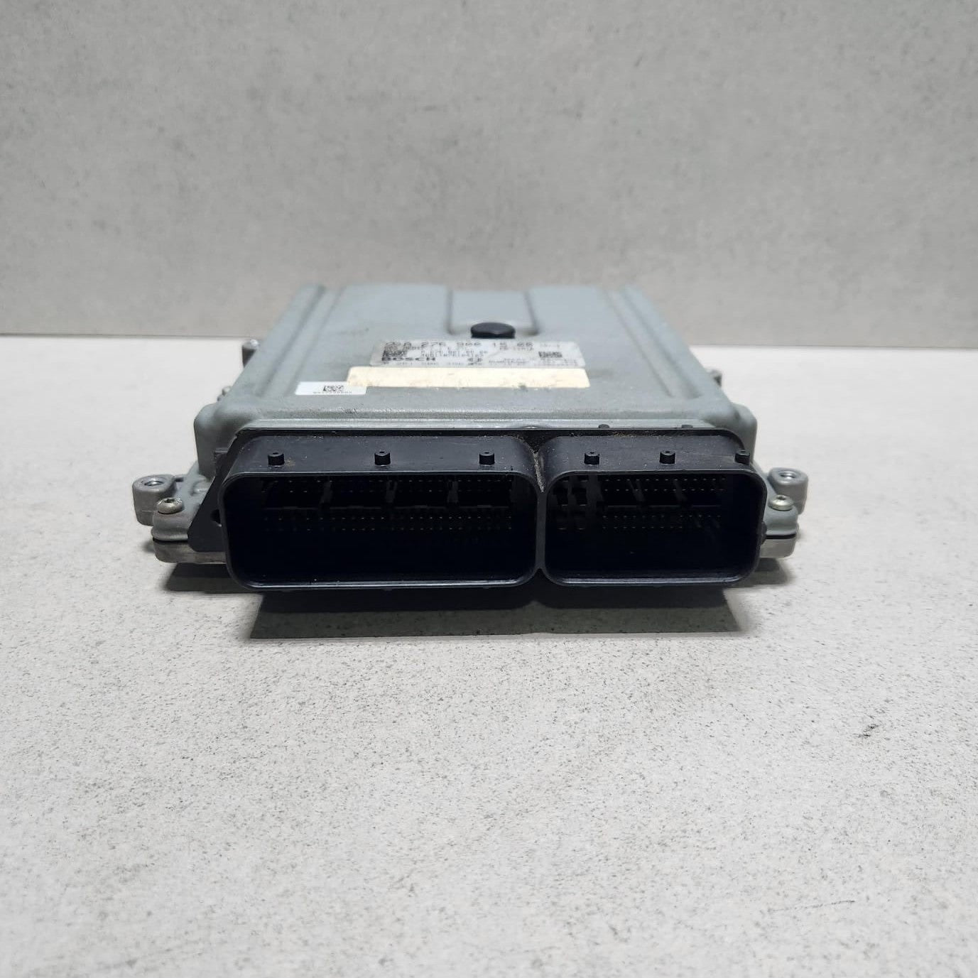 2010-2015 Mercedes-Benz C350 Engine Control Unit A2769001500 W204 C350 