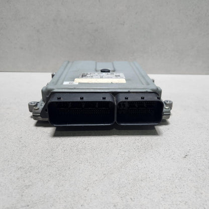 2010-2015 Mercedes-Benz C350 Engine Control Unit A2769001500 W204 C350 