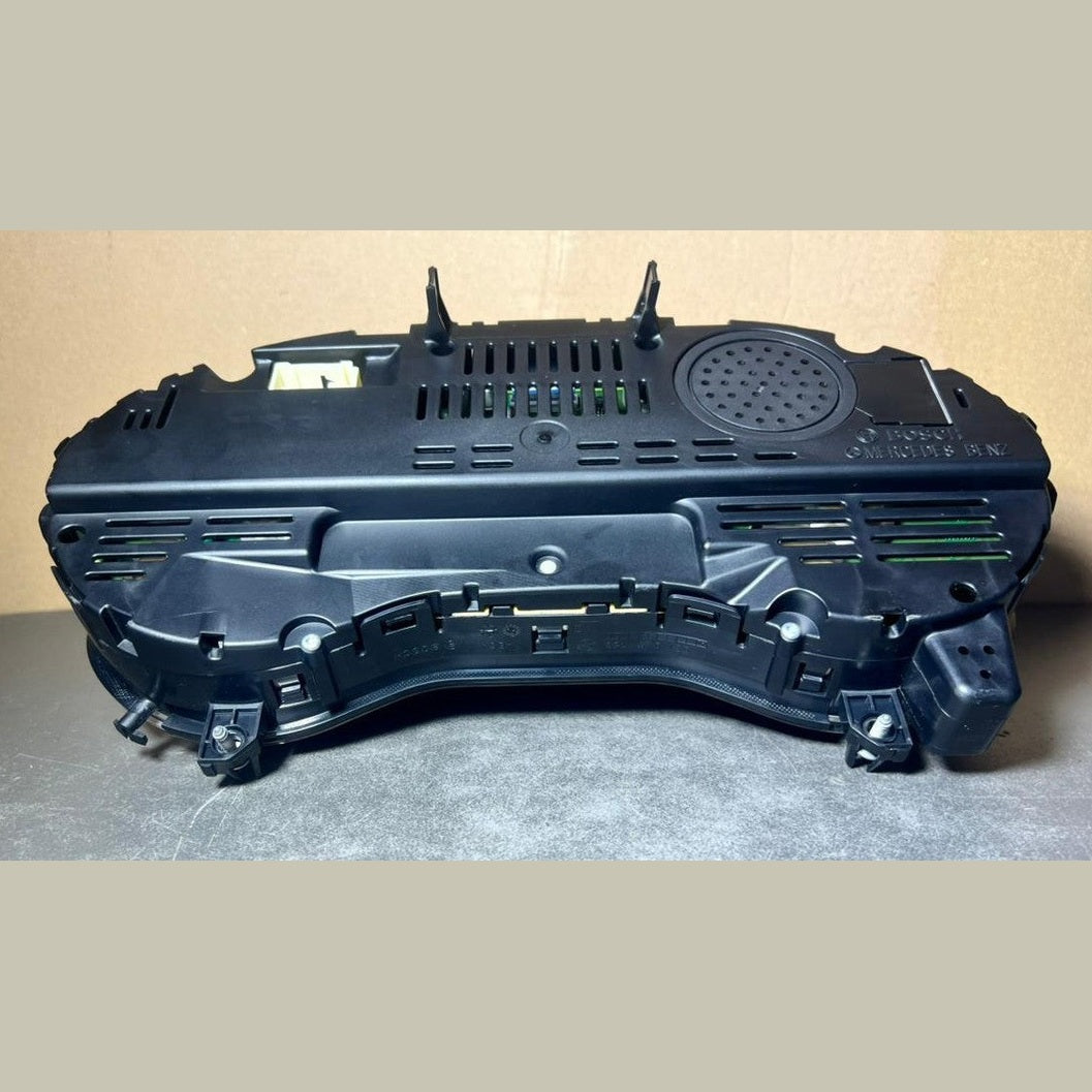 2012-2014 Mercedes-Benz W246 B-Class Instrument Cluster Speedometer A246 9006913