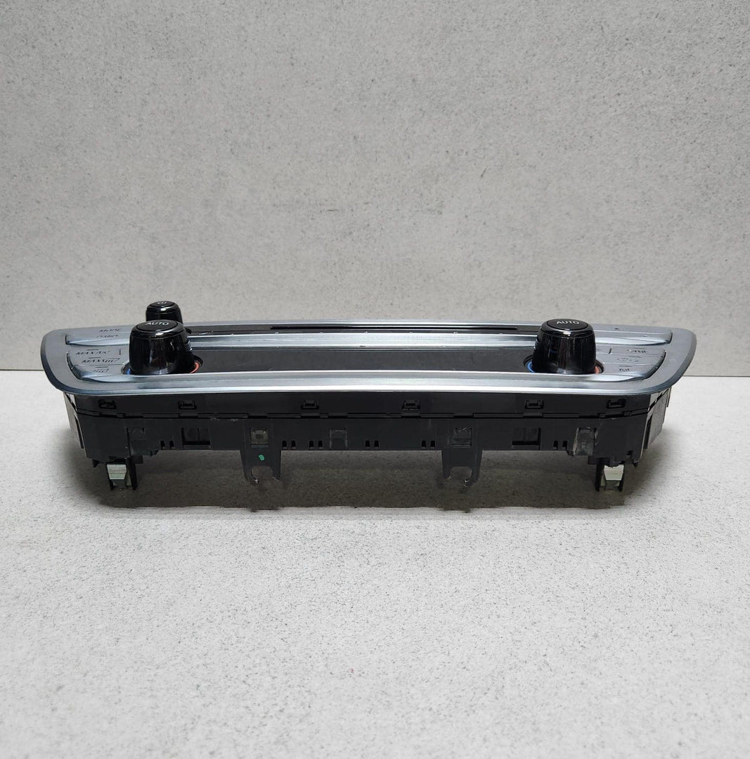 2016-2019 BMW 740i Climate Control Unit 6822777 G11 G12 740i 750xi