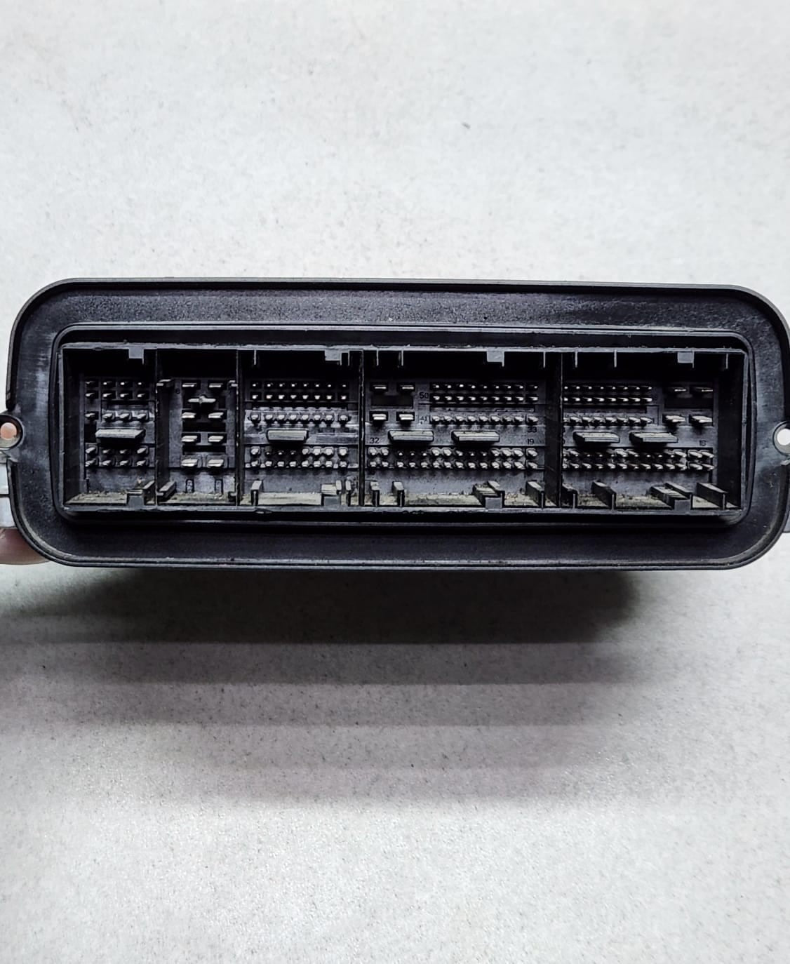 BMW N57 Engine Control Unit  8513169 F10 F11 OEM