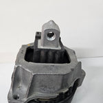 Load image into Gallery viewer, 2018-2023 BMW 5 Series G30 530e Engine Mount 6860492