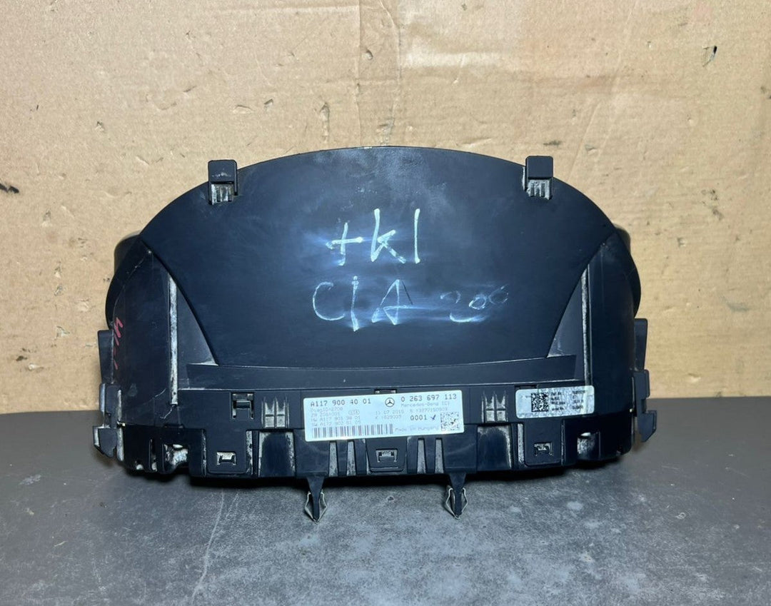 14-17 Mercedes-Benz W117 CLA Instrument Cluster Speedometer A117 9004001 OEM