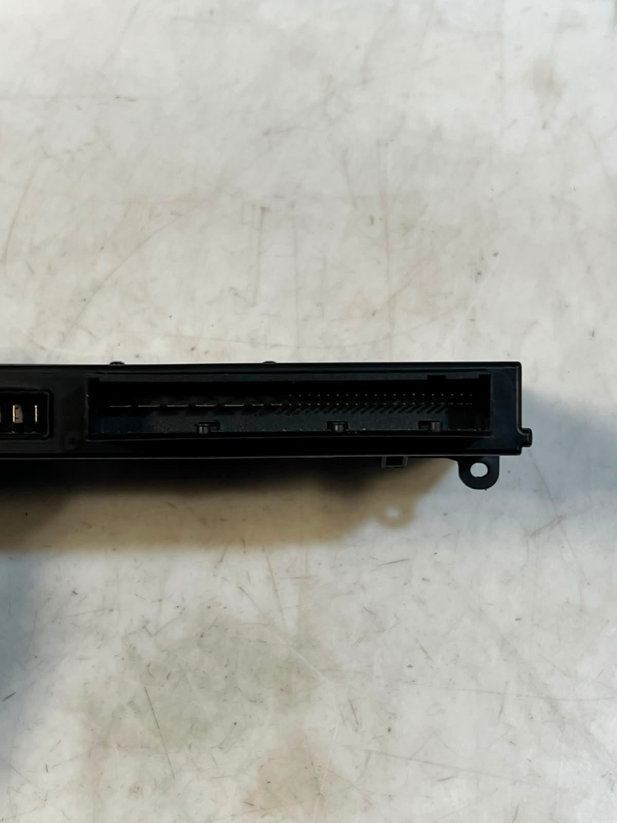 2006-2014 BMW X5 E70 Comfort CONTROL Module Footwell Junction Box 9247465