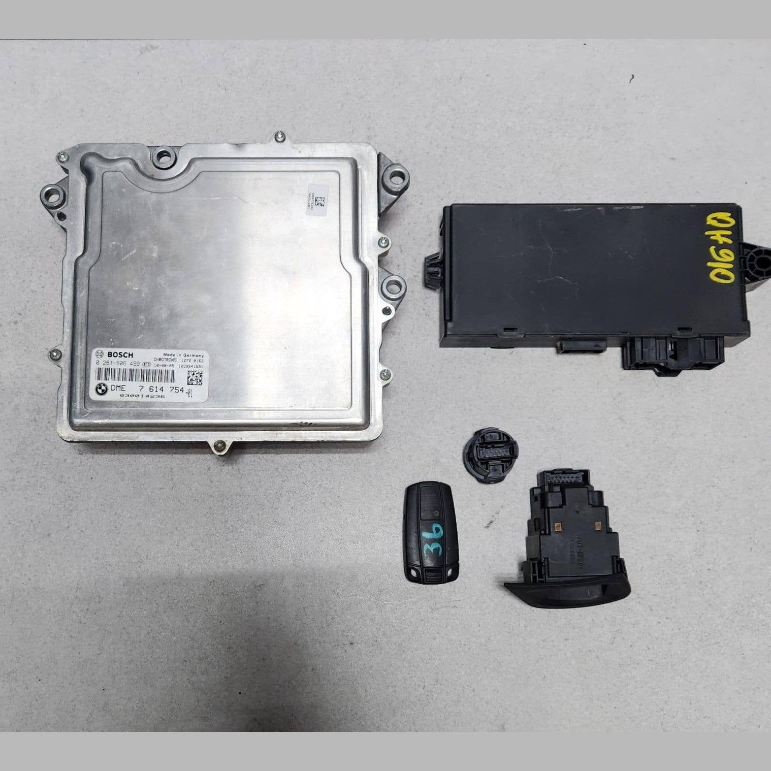 2011 BMW X5 E70 3.5i Engine Control Module DME 7614754 535i X5 E70 ECU SET