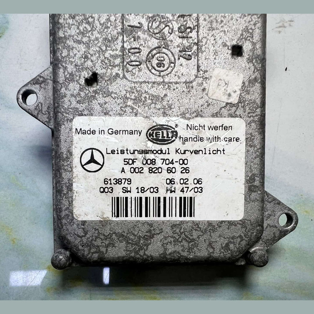 2005-2006 Mercedes Xenon Headlight Ballast Control Module A0028206026 W219 W211