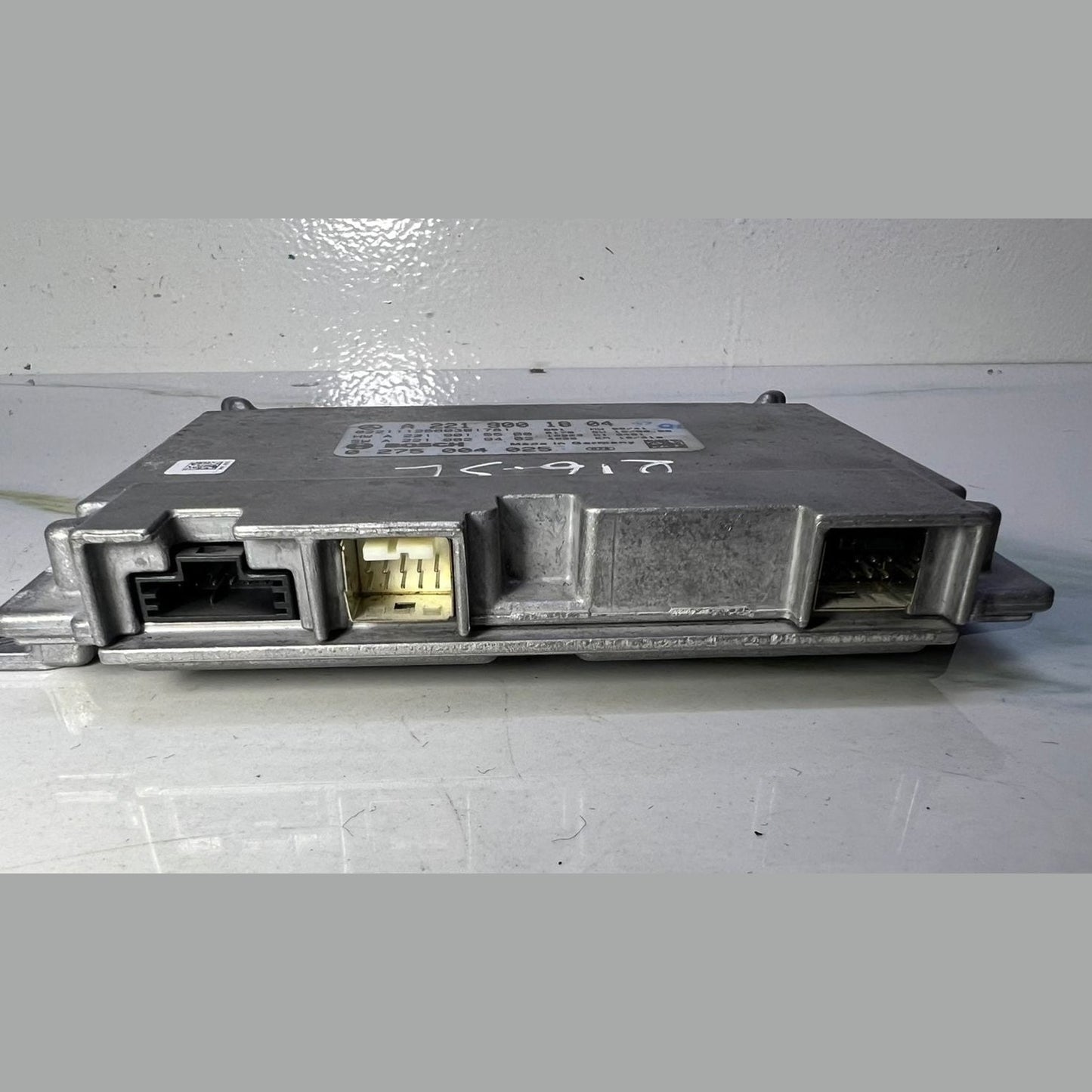 Mercedes Night Vision System Control Module A2219001804 S-Class W221