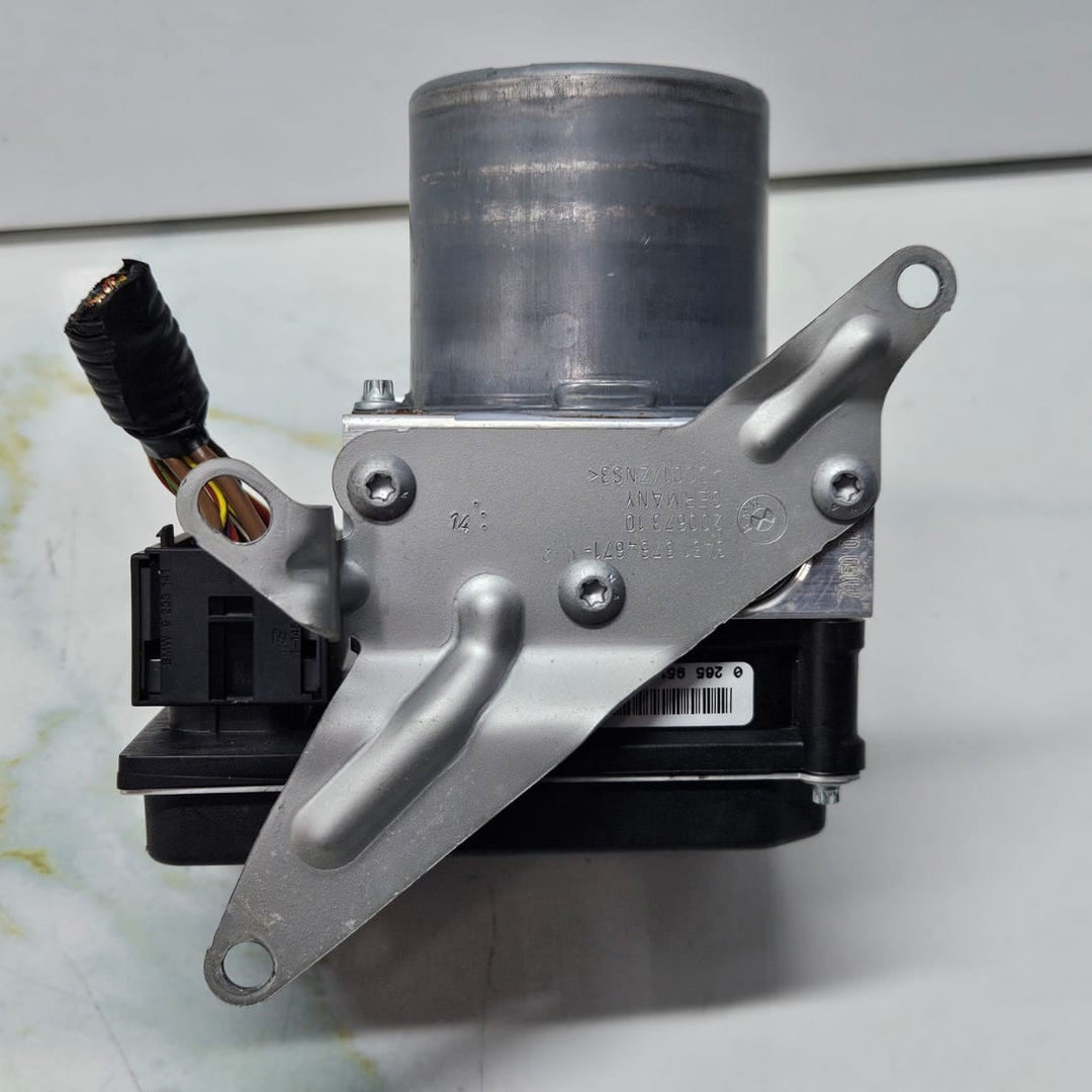 2010-2015 BMW X1 E84 EUR N20 RHD Hydraulic Abs Brake Pump 6860216 OEM
