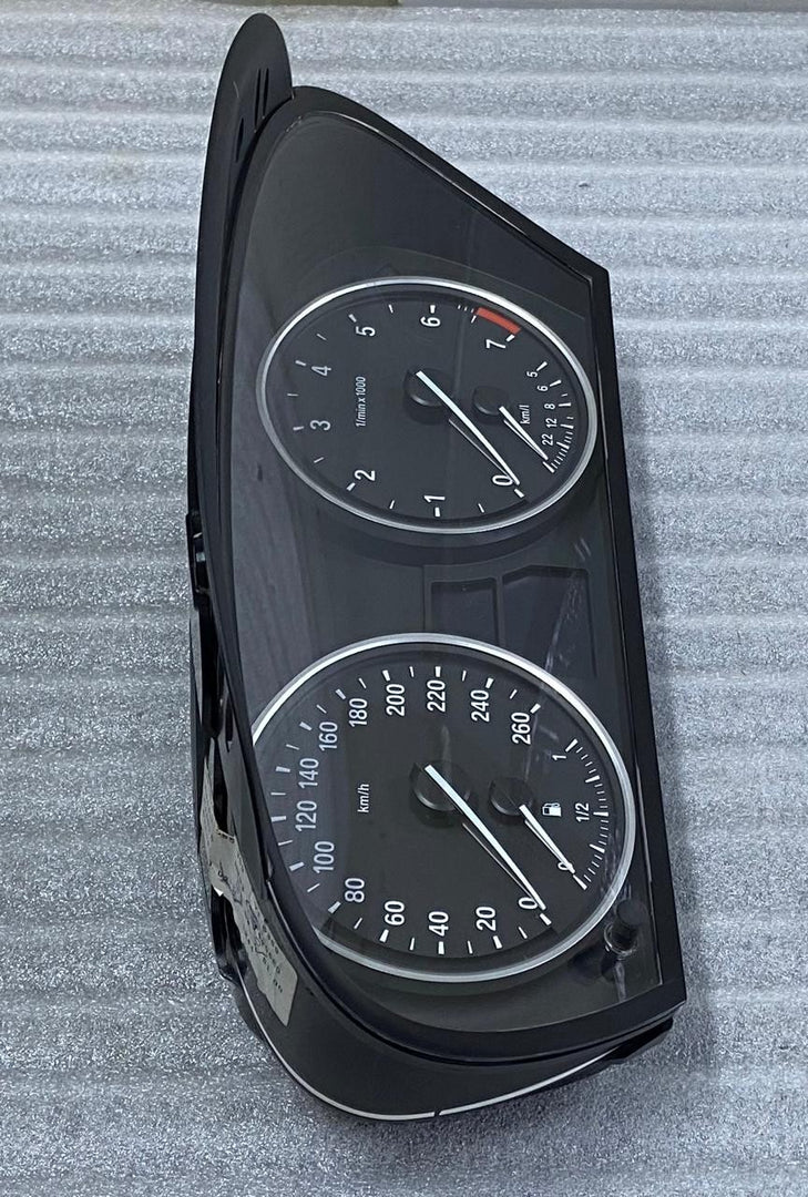 OEM BMW E60 E61 SPEEDOMETER INSTRUMENTS CLUSTER 9153750