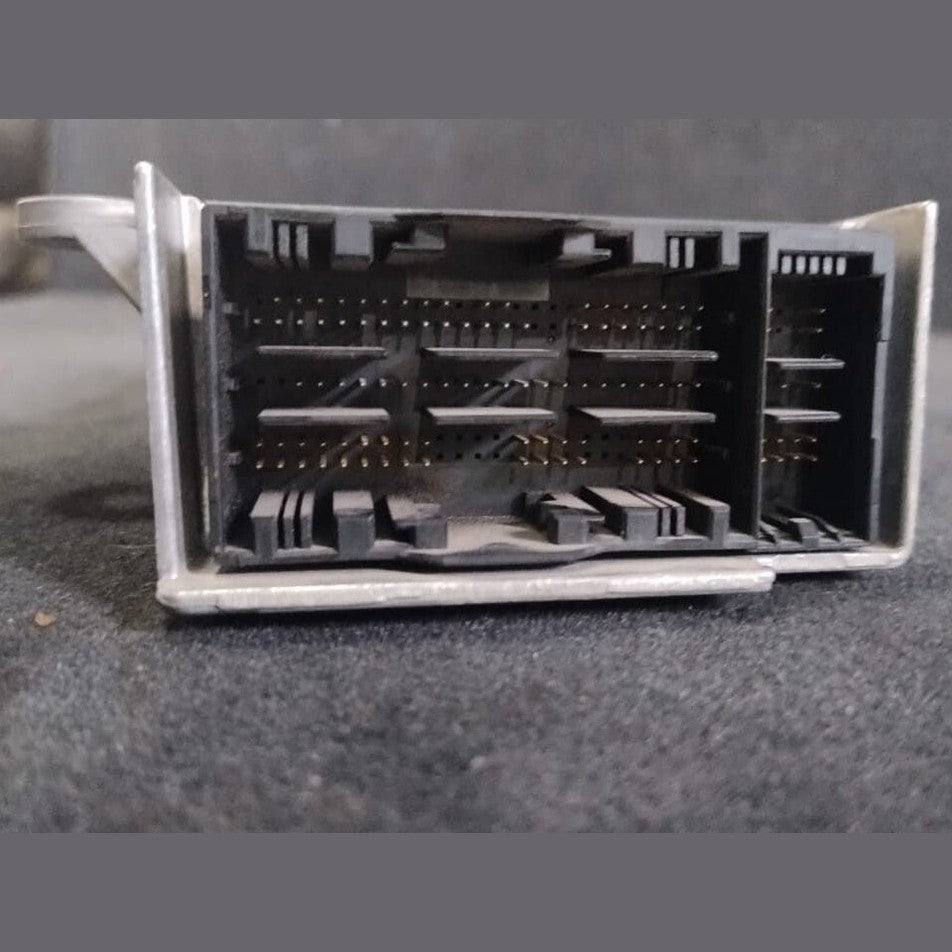 BMW G30 5er G31 G32 G11 G12 Control SRS Module 9890597 65779890597