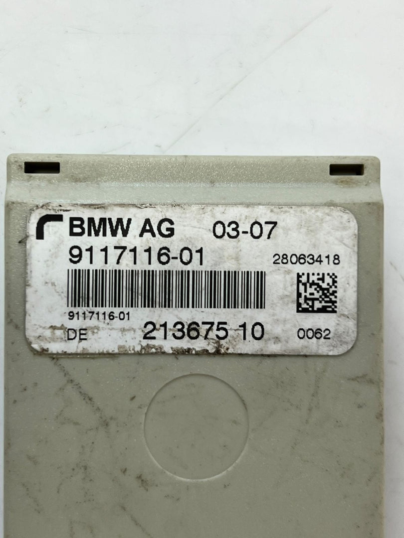 2007 BMW E60, E61, E90, E91, E92, E93 Antenna Module Radio Control Unit 9117116