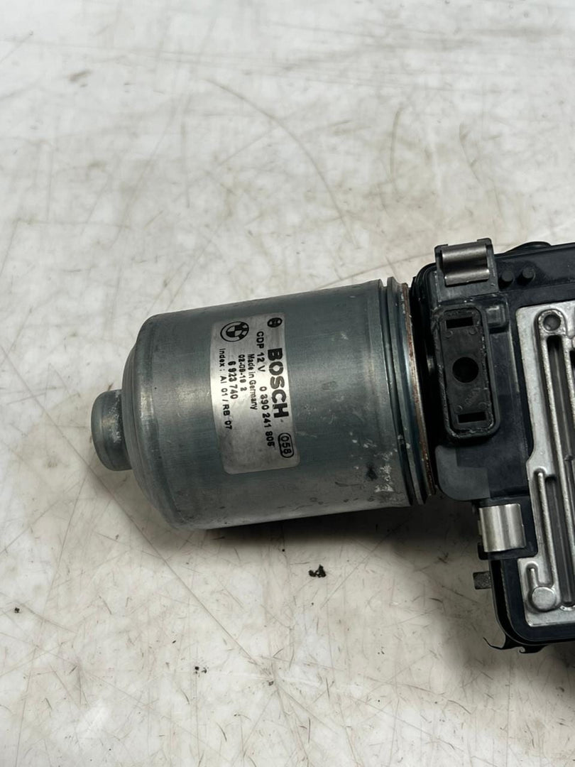 2005 BMW 730d 7 Series E65 E66 Front Windshield Wiper Motor 6923740 0390241806