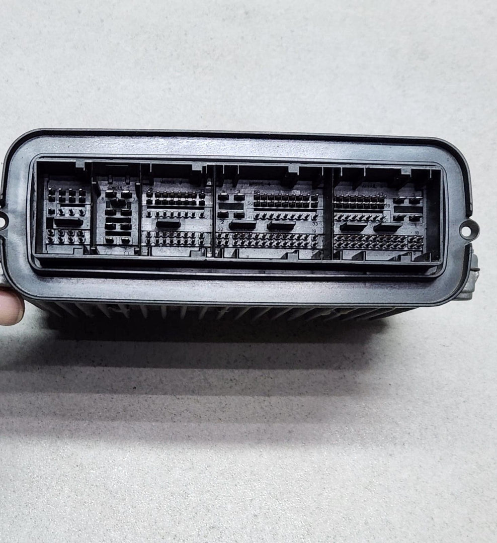 BMW 5 7 Series F07 F10 F01 F02 Engine Control Unit N57 D30A Diesel 8509757 OEM  