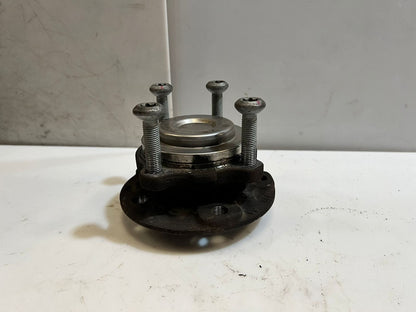 2011-2018 BMW 5' 6' M6 M5 F06 F12 F13 F10 Wheel Hub With Bearing 2284375 OEM