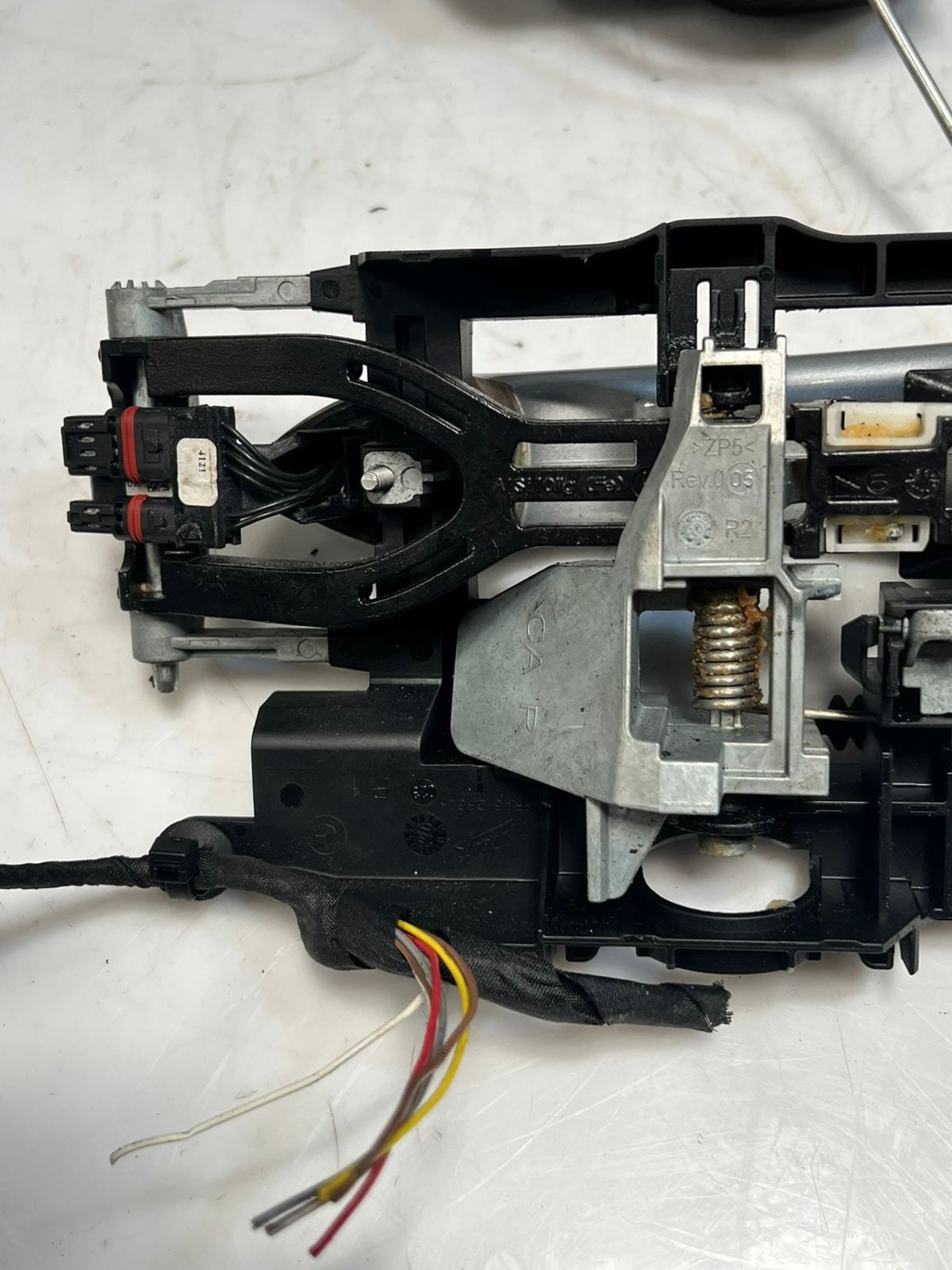 BMW 5 GT Series F10 F07 E60 E66 E70 Rear Right Door Lock Latch Actuator 7202148