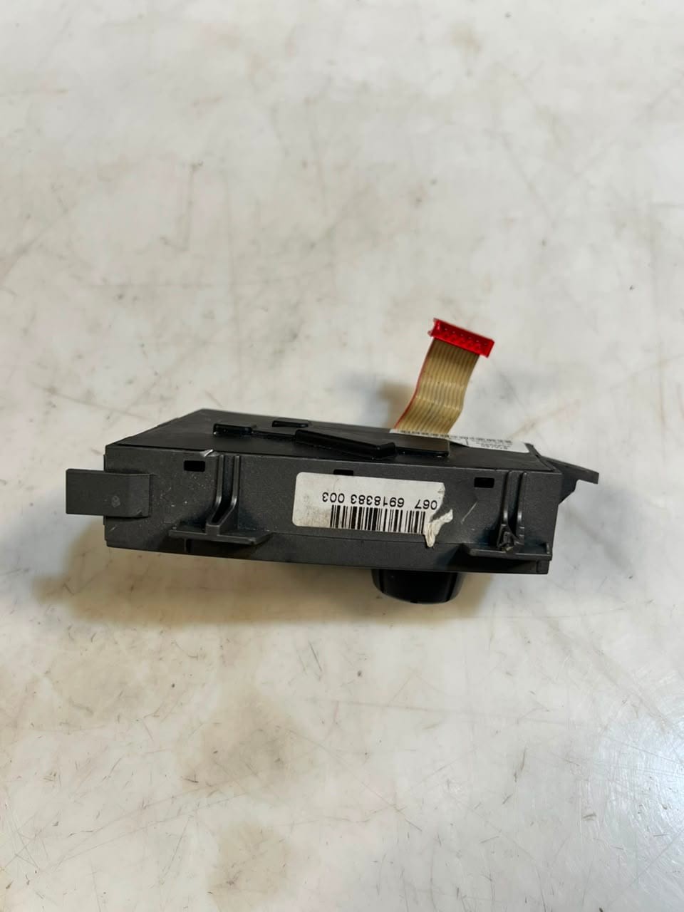 2007-2009 BMW E65/E66 745Li Front Right Seat Adjustment Switch 6918383 OEM