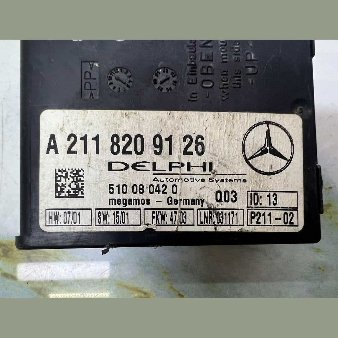 2001-2005 Mercedes C240 Alarm Control Unit A2118209126 W203 CLK and SL R230