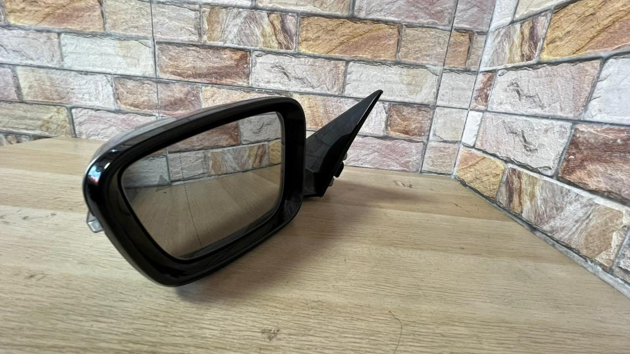 2016 BMW 5 Series G30, G31, and F90 M5 Left Mirror F01841010668B OEM