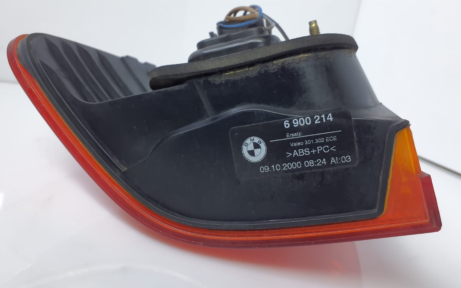 BMW 5 E39 Tailgate rear/tail lights Fits for 6900214 8371324